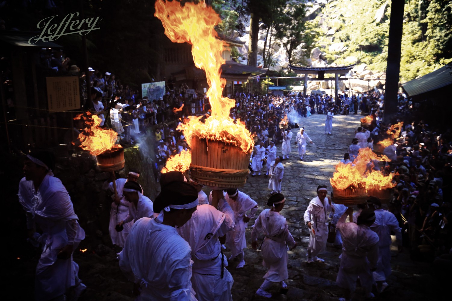 和歌山｜那智扇祭。 盛夏裡朝聖日本三大火祭