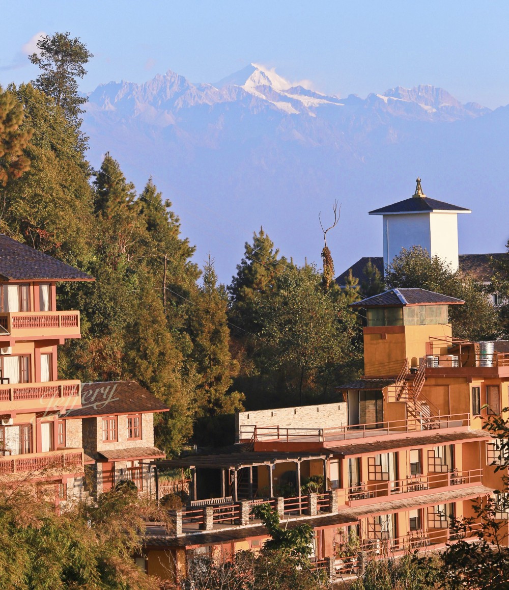 尼泊爾｜納加闊特。 山村眺瞰世界屋脊